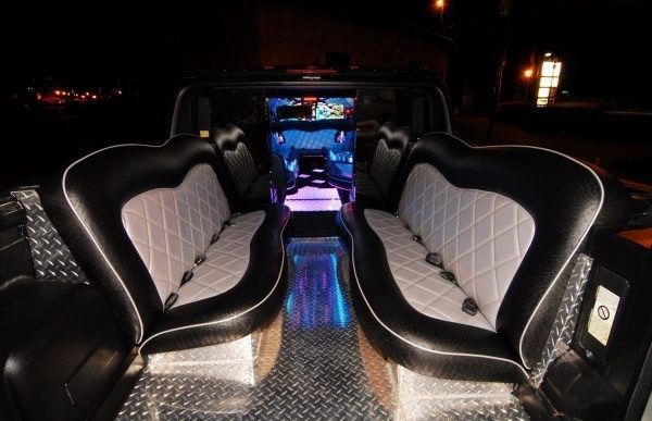 hummer limousine showcar