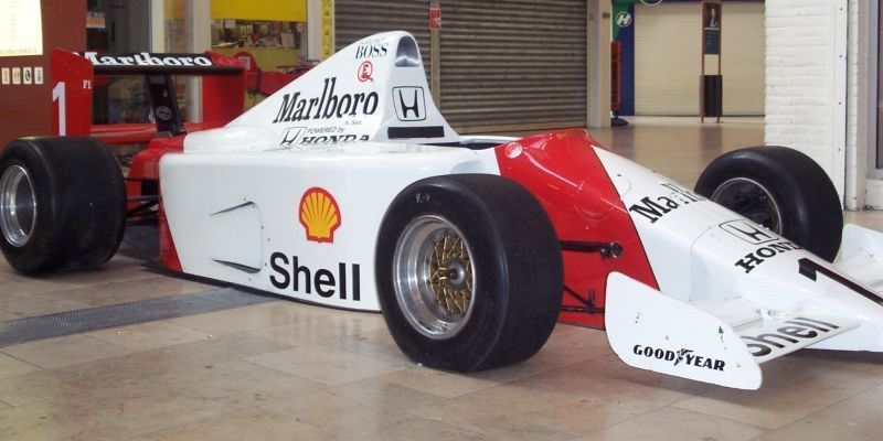 McLaren Honda F1 Replica