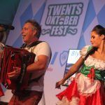danseressen oktoberfest oktoberfeesten bierfeesten dansers