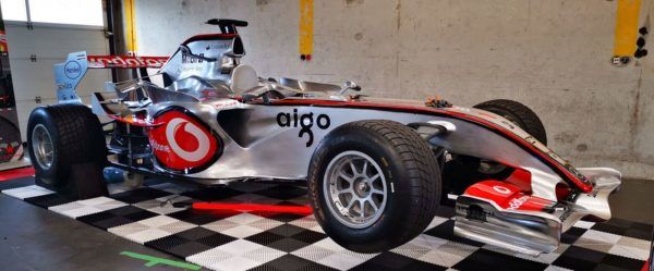 F1 Mclaren Mercedes in Zandvoort Pitbox