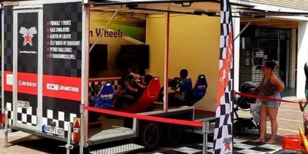 racing room on wheels huren