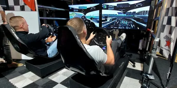 race simulators huren tegen elkaar racen