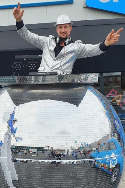 Discobal DJ